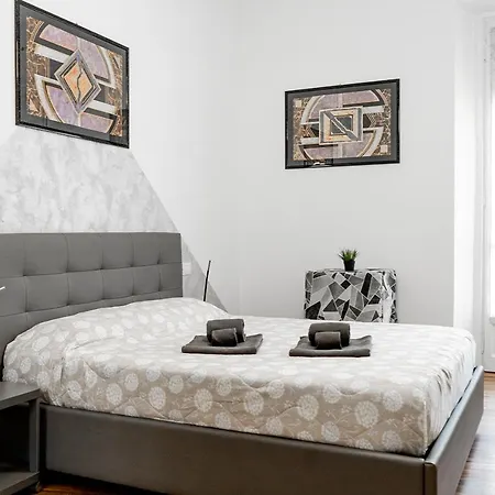 Mont Blanc Nel Cuore Di تورينو